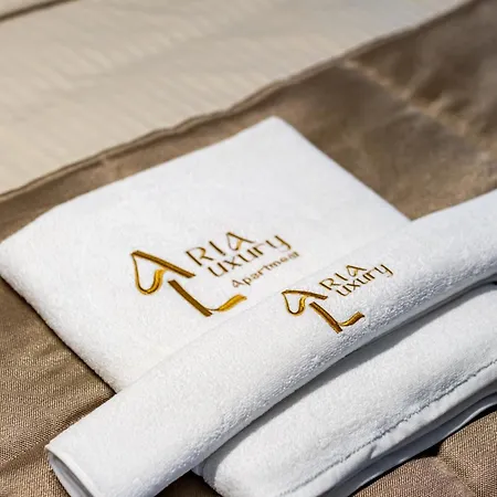 דירה Aria Luxury Apartmet וארנה