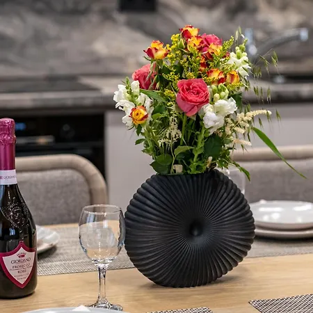 Aria Luxury Apartmet וארנה